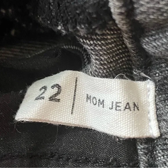 PACSUN heavily distressed mom jeans straight leg medium wash black 22 (not plus) - Picture 7 of 8